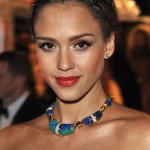 Jessica Alba incomincia una dieta per tornare in forma