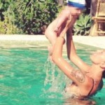 santiago-e-belen-in-piscina-620×350